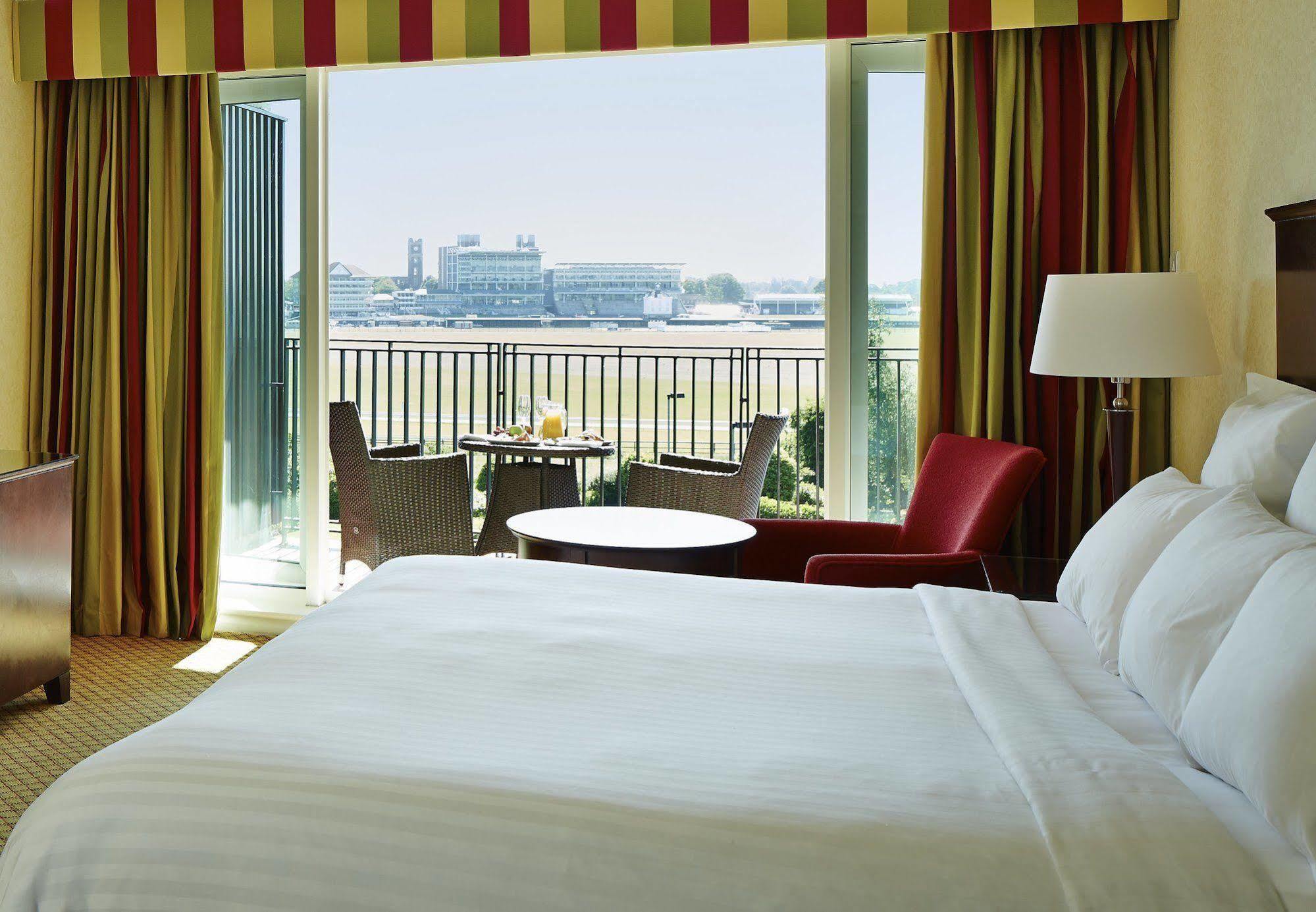 Delta Hotels By Marriott Йорк Екстер'єр фото
